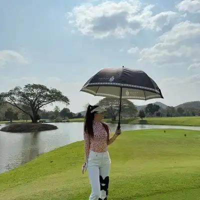 高明怡